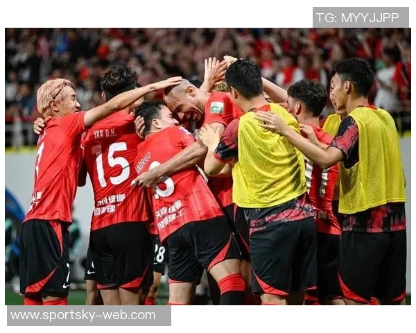 全主力出战申花力克对手成亚冠唯一胜者蓉城海港轮换阵容遭遇失利